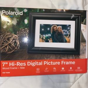 Polaroid 7inch Hi-Res Digital Picture Frame